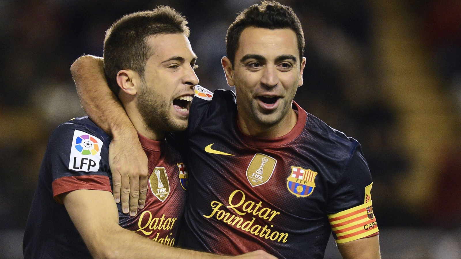 Игроки Барселоны Хорди Альба и Хави
