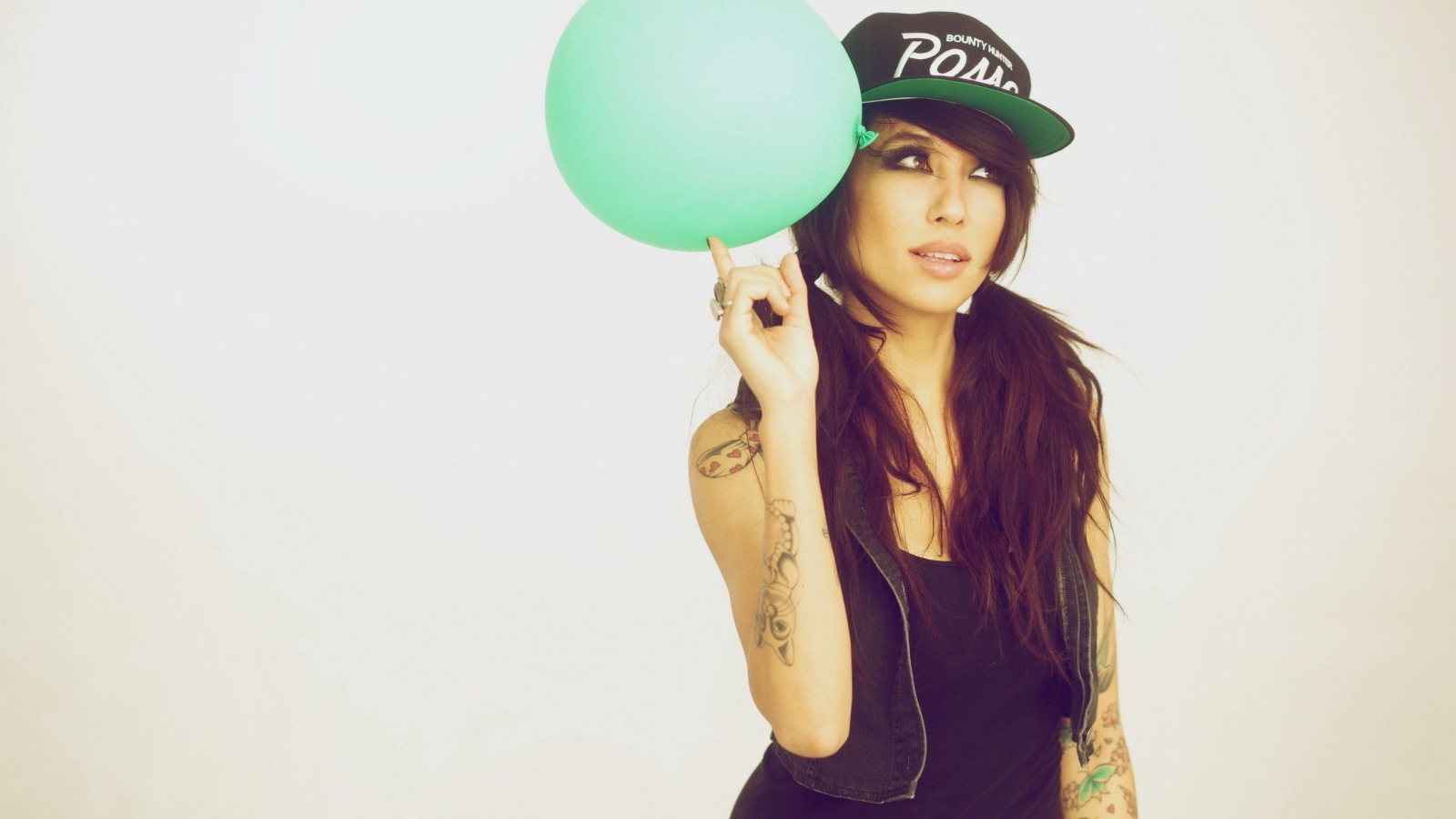 Девушка и воздушный шар, swag