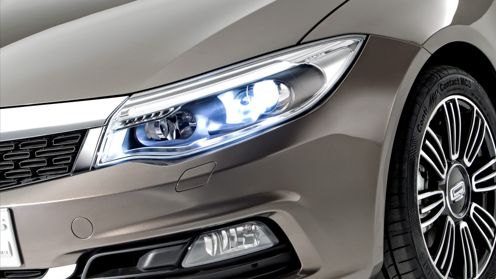 Дизайн автомобиля Qoros 3 2014