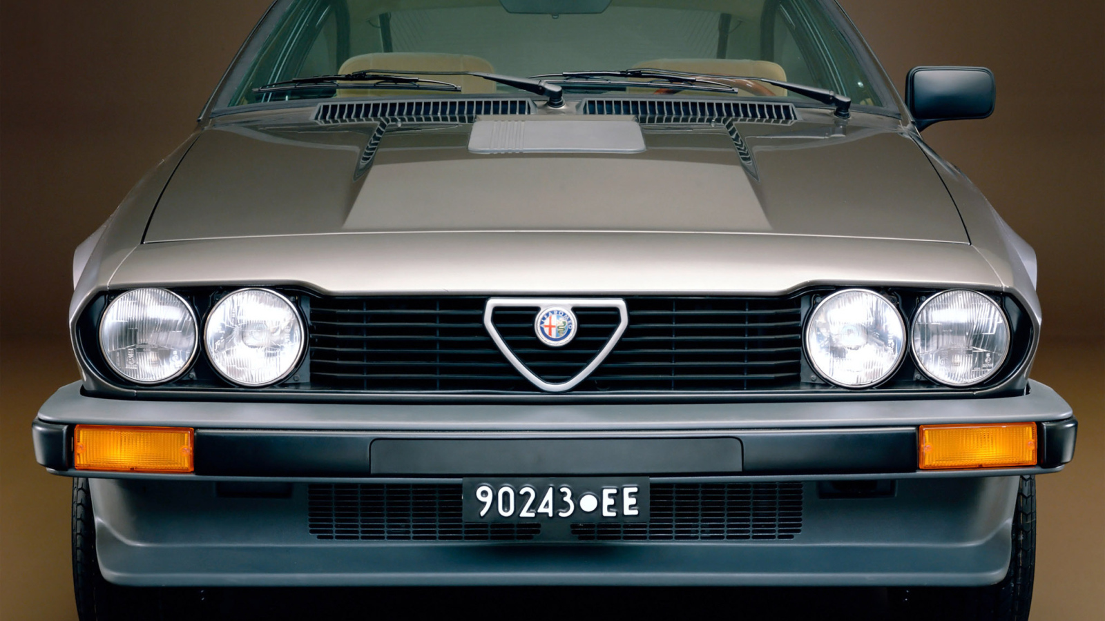 Новый автомобиль Alfa Romeo alfetta