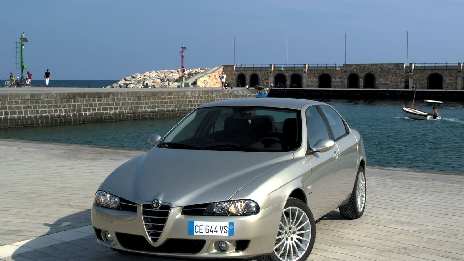 Тест драйв автомобиля Alfa Romeo 156