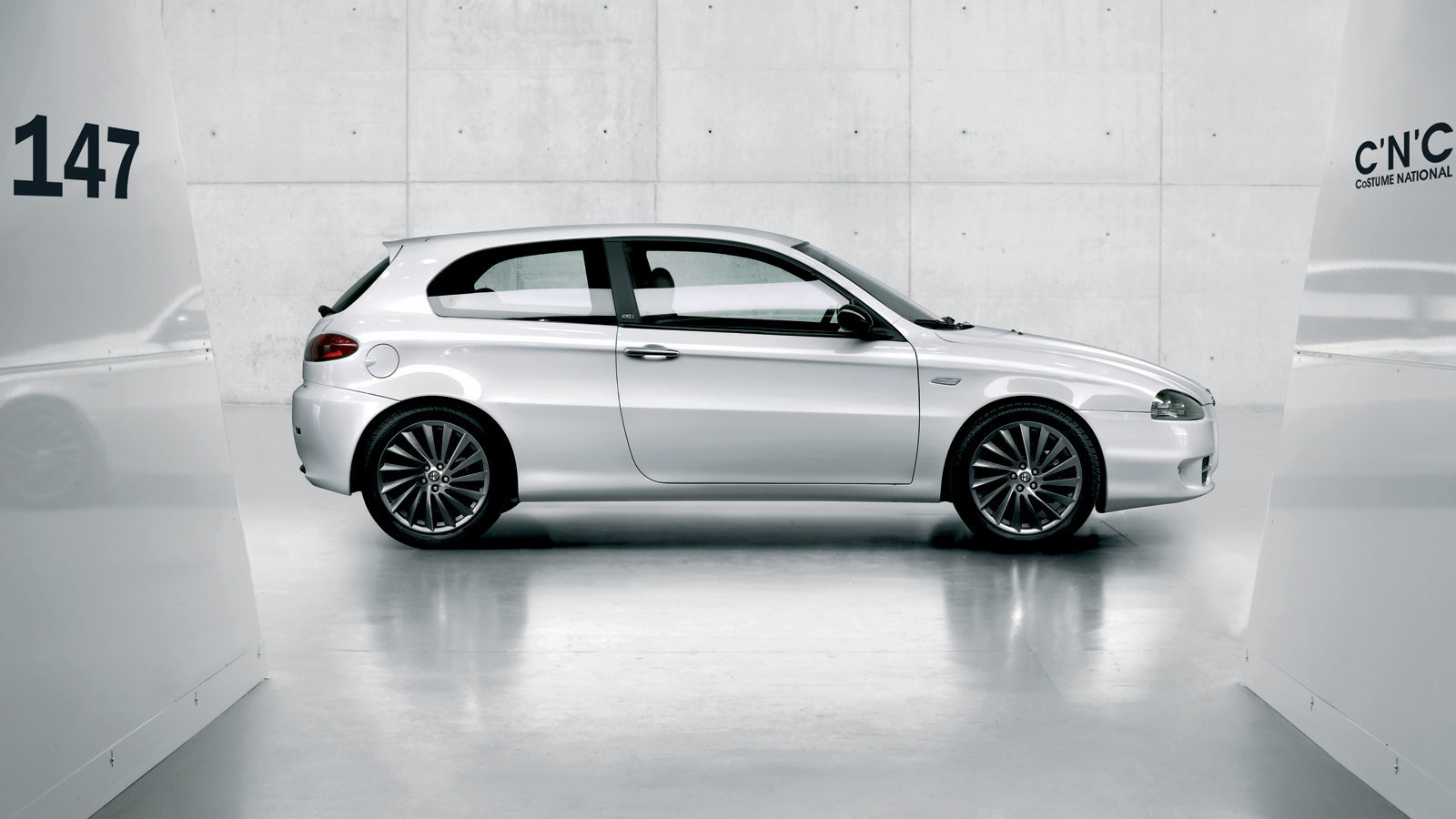 Надежный автомобиль Alfa Romeo 147