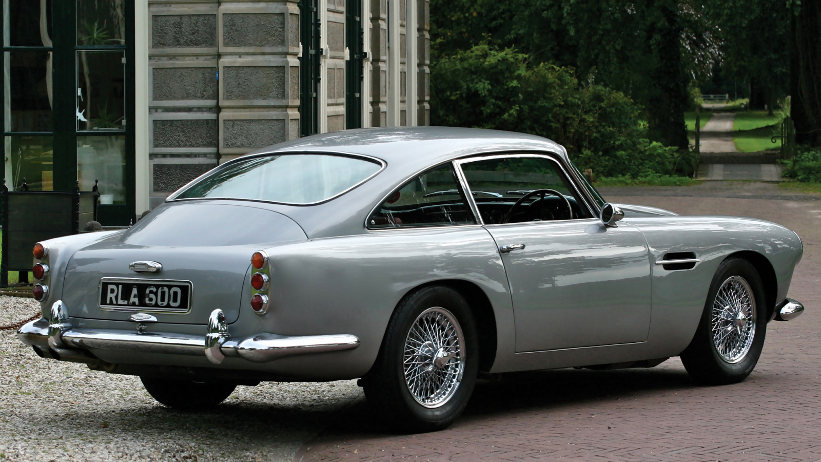 Фото автомобиля Aston Martin db4