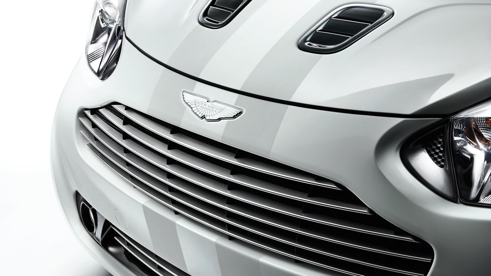 Тест драйв автомобиля Aston Martin cygnet