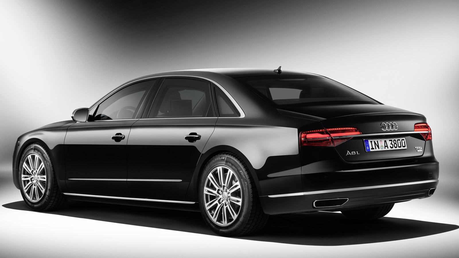 Дизайн автомобиля Audi A8 2014