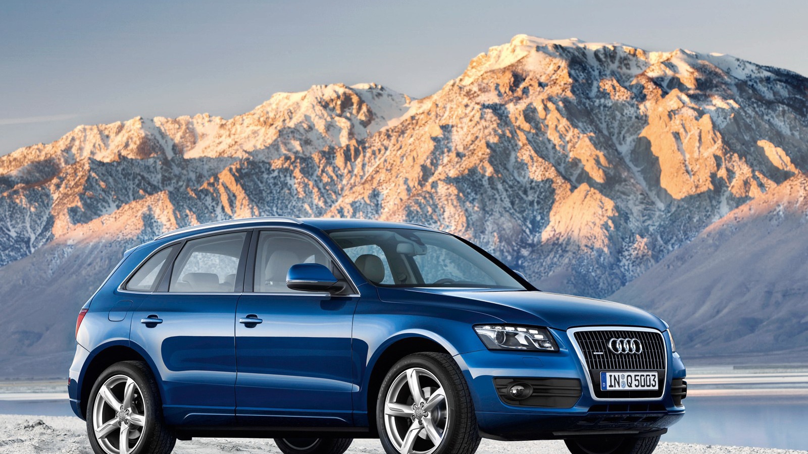 Новая машина Audi q5