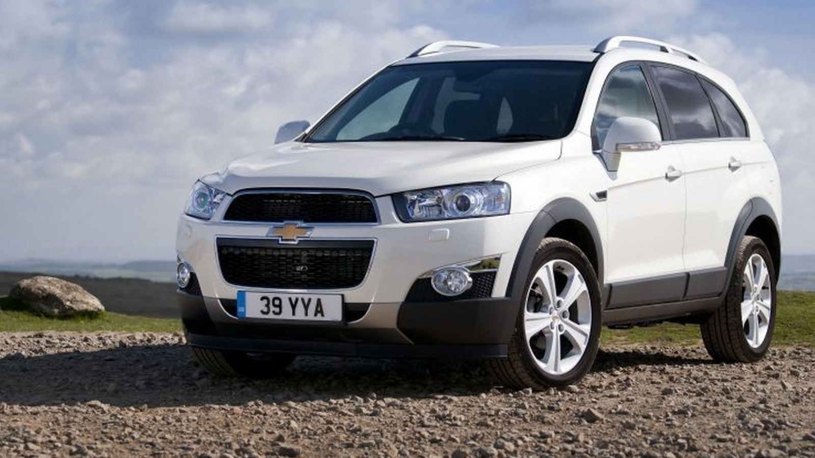 Надежный автомобиль Chevrolet Captiva 2014