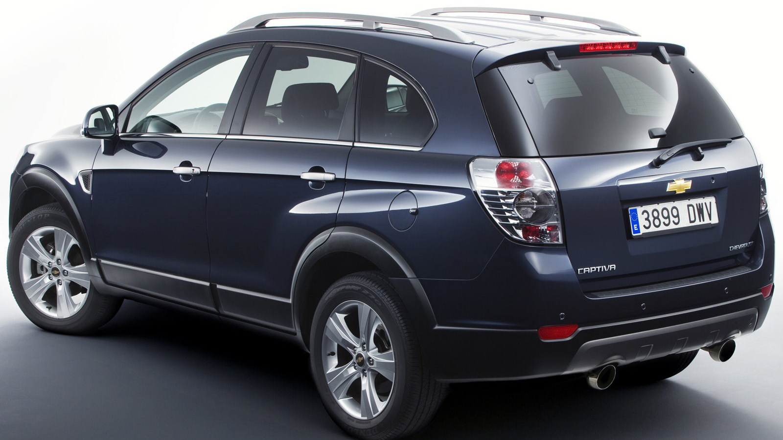 Надежная машина Chevrolet Captiva 2014