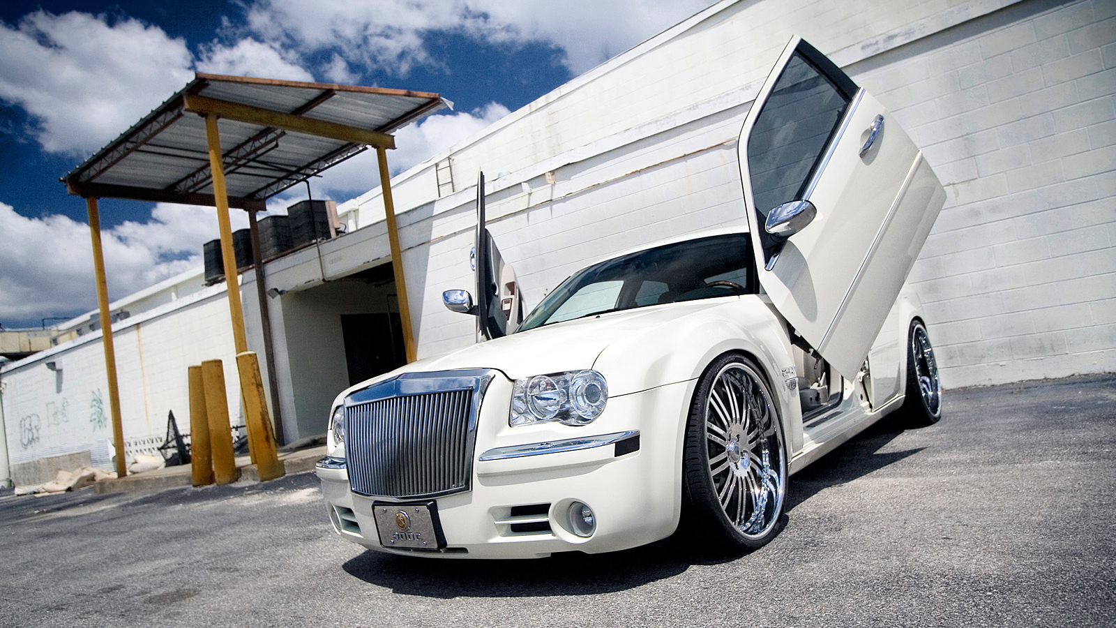 Дикий Сhrysler 300c