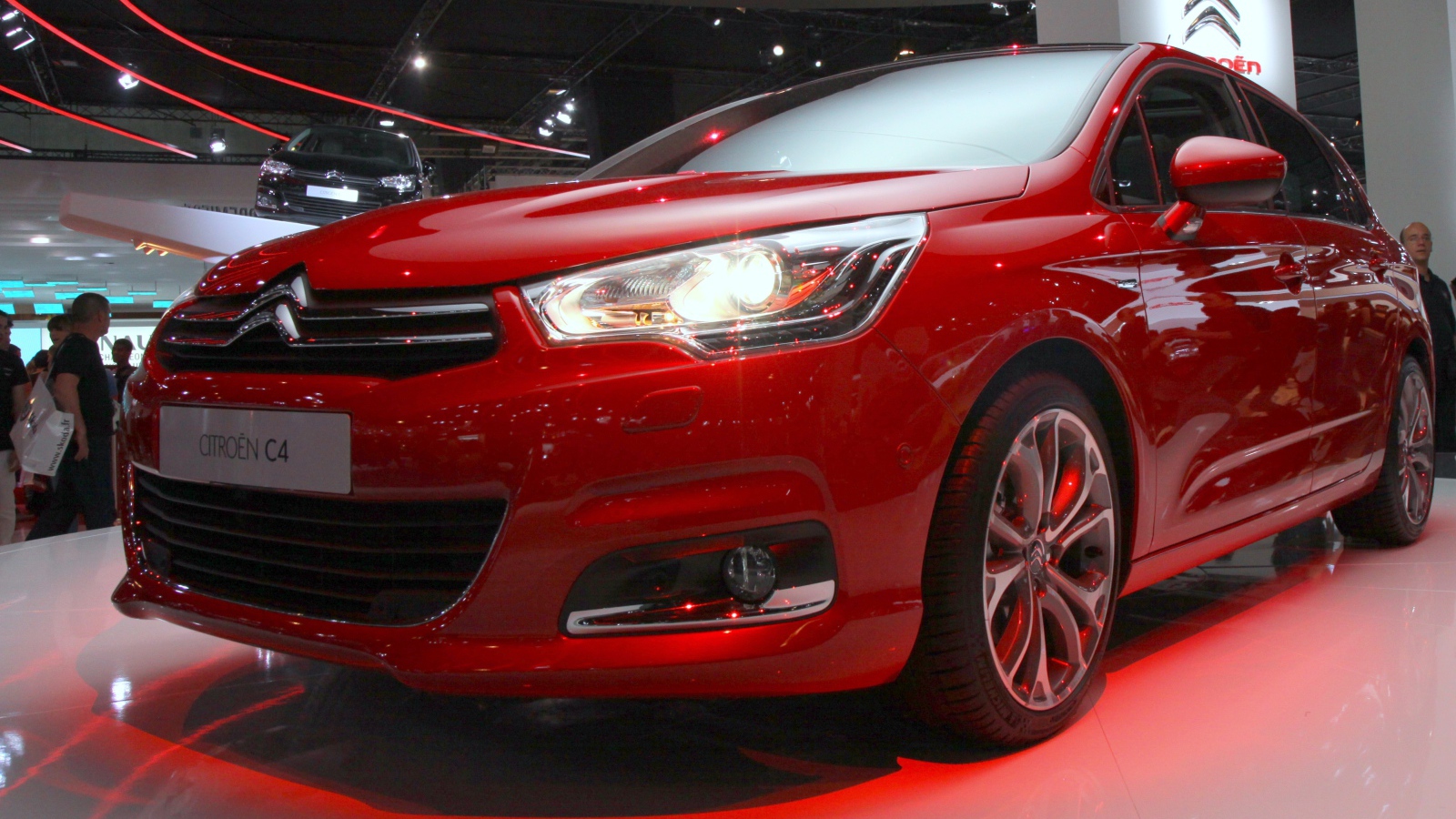 Премьера Citroen C4