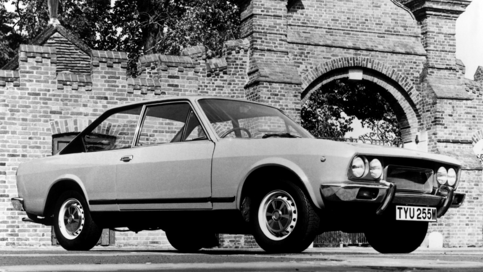 Надежная машина Fiat 124