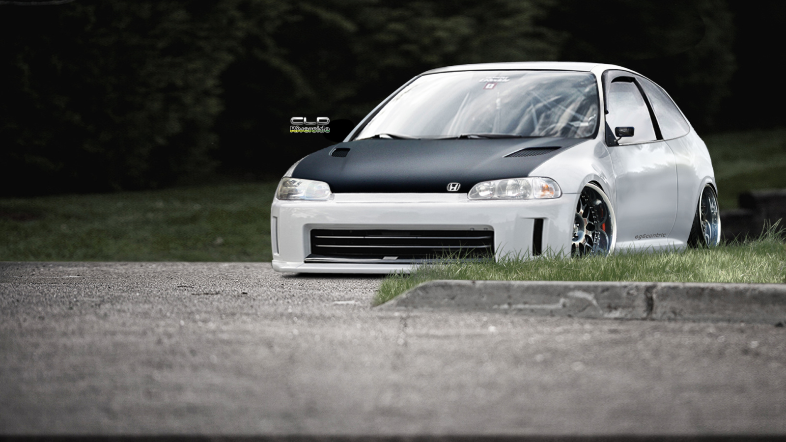 Красивый автомобиль Honda Civic 5D в Москве