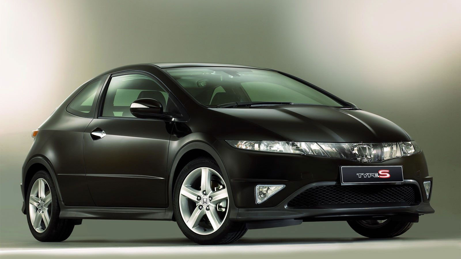 Надежная машина Honda Civic 5D