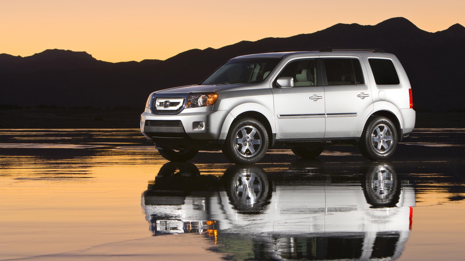 Тест драйв автомобиля Honda Pilot