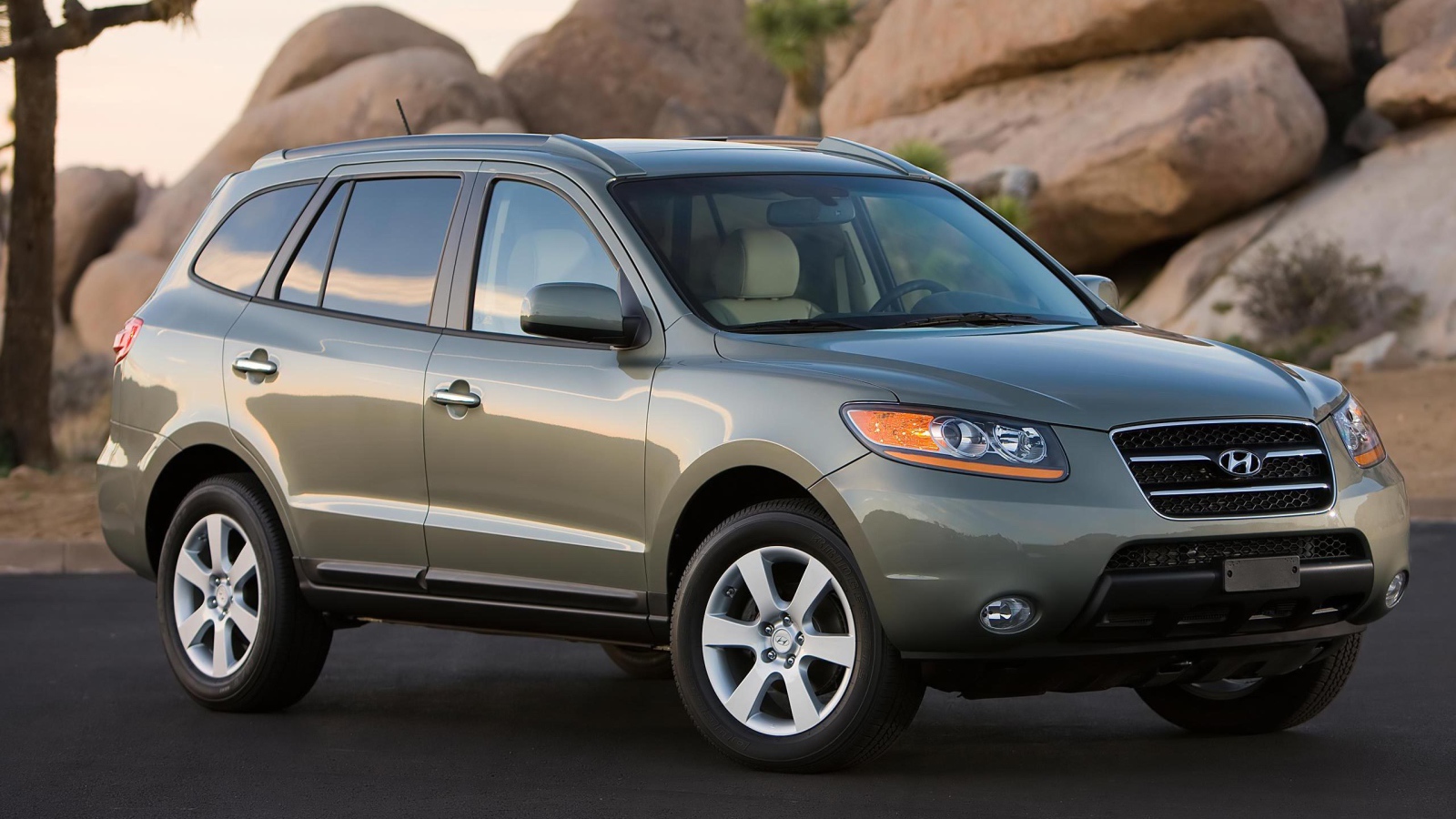 Надежная машина Hyundai Santa fe