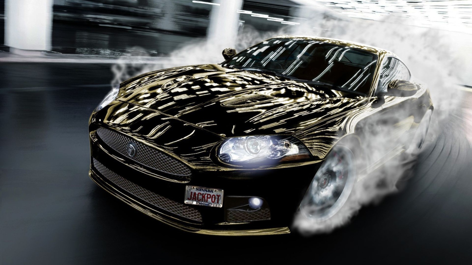 Автомобиль Ягуар XKR