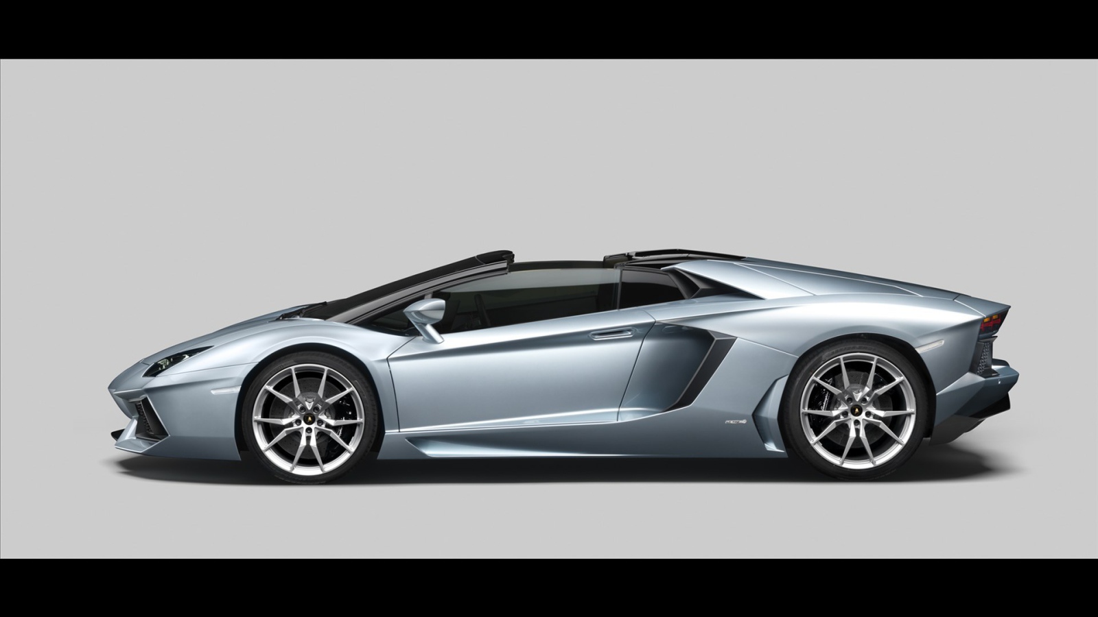 Дизайн автомобиля Lamborghini Avendator 2014