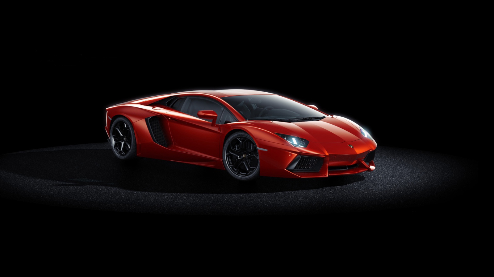 Красный Lamborghini aventador lp700