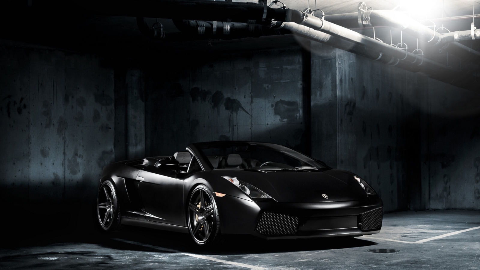 Черный Lamborghini gallardo