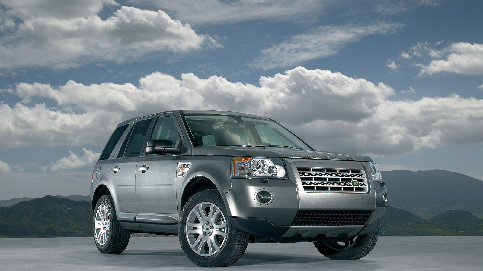Дизайн автомобиля Land Rover Freelander 2