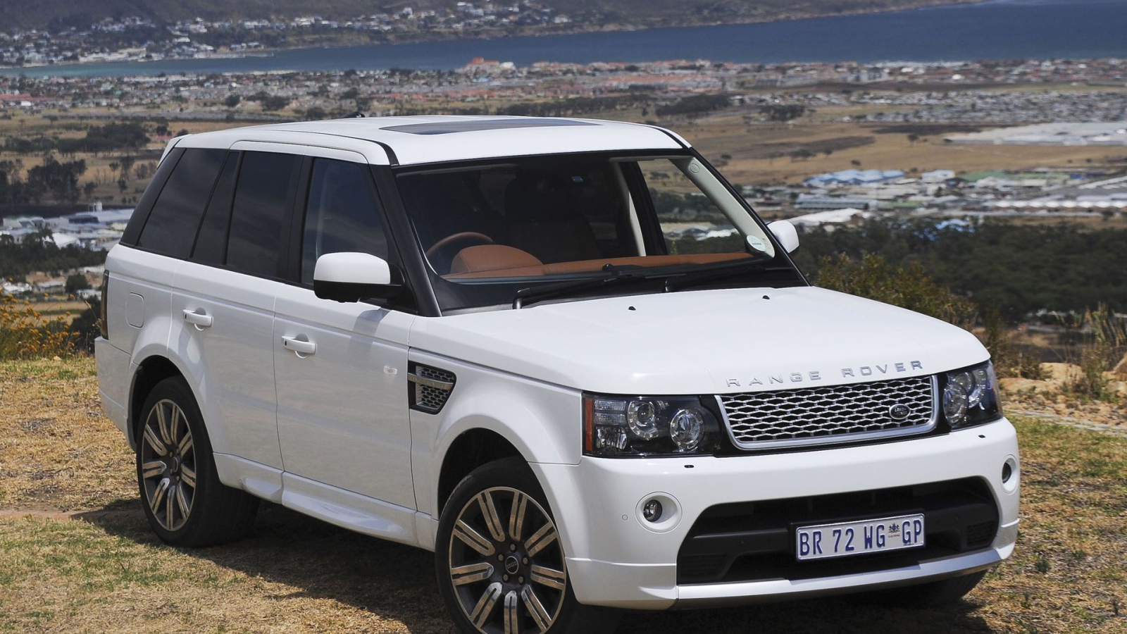 Новый автомобиль Land Rover A8