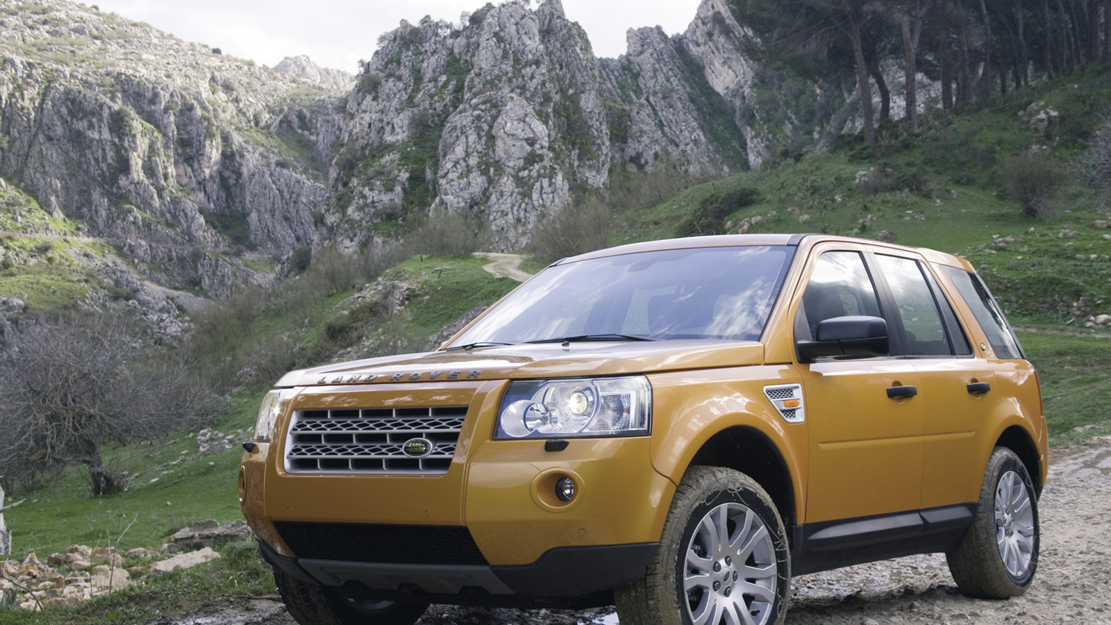 Новый автомобиль Land Rover Freelander 2