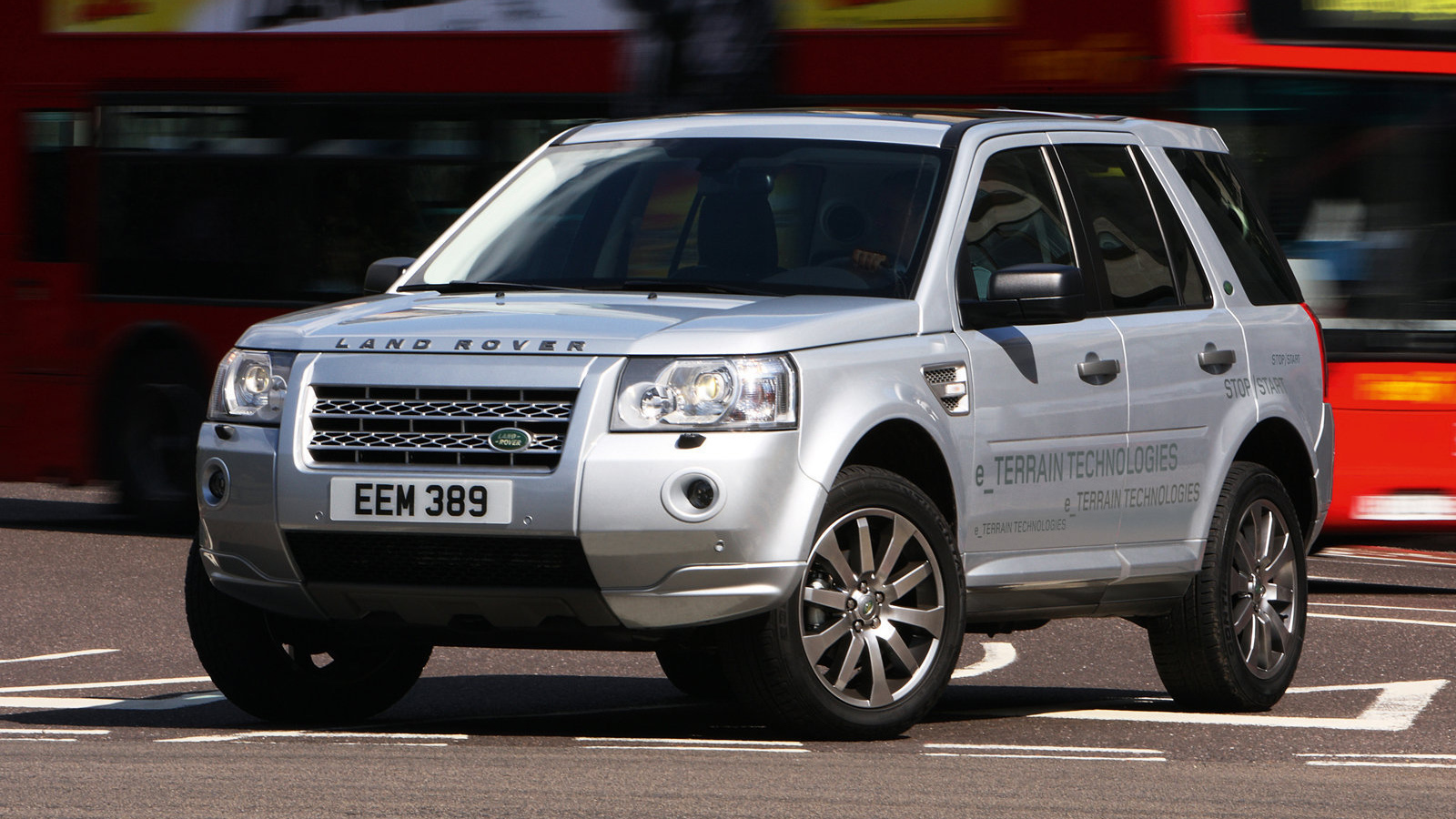  Надежный автомобиль Land Rover Freelander 2
