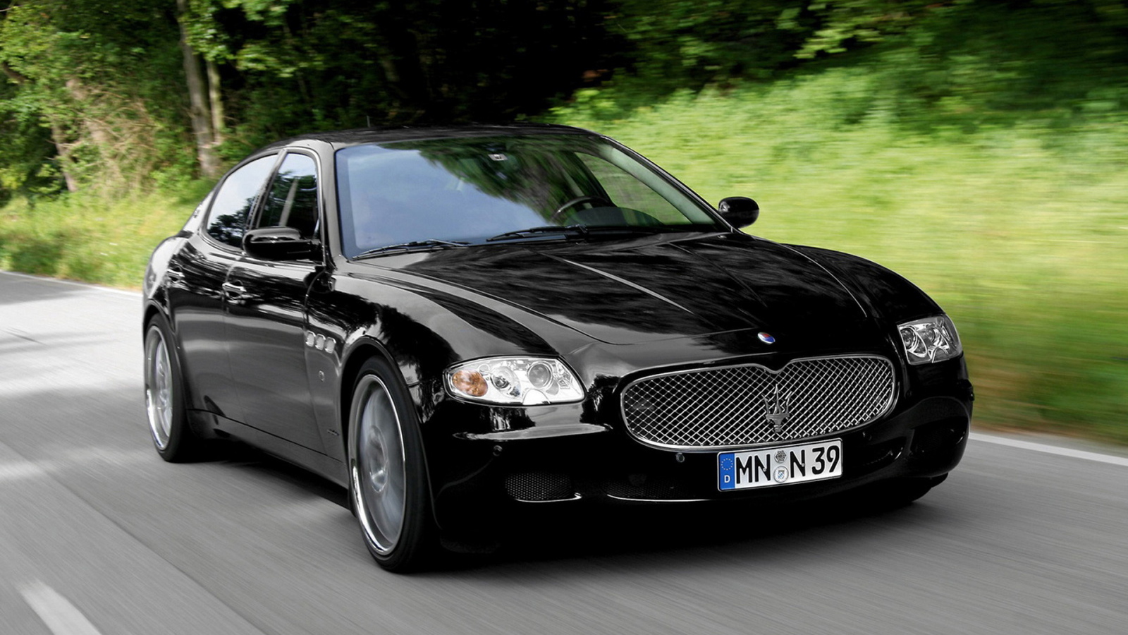 Надежный автомобиль Maserati Quattroporte