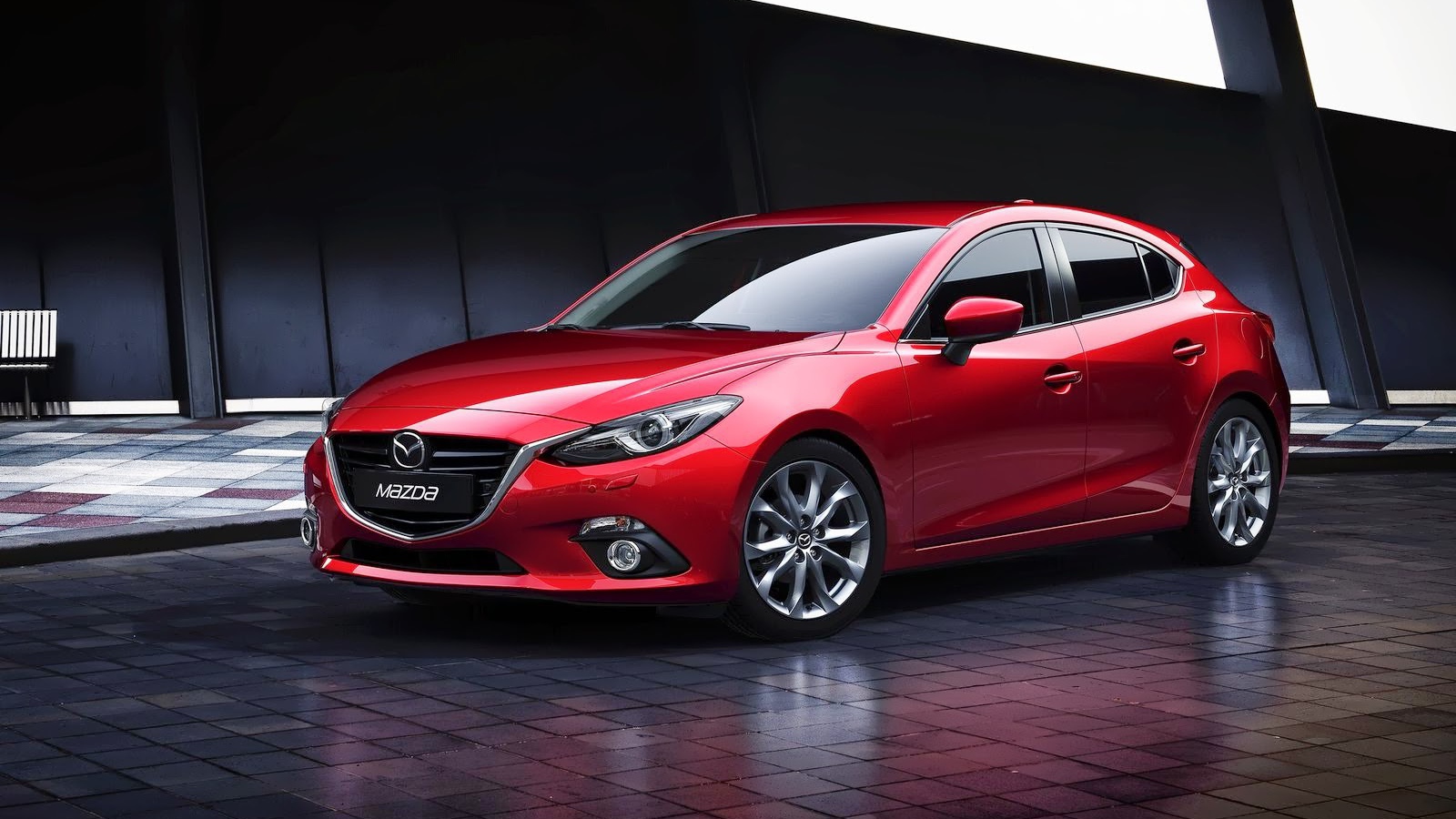 Красивый автомобиль Mazda 3 2014 в Москве