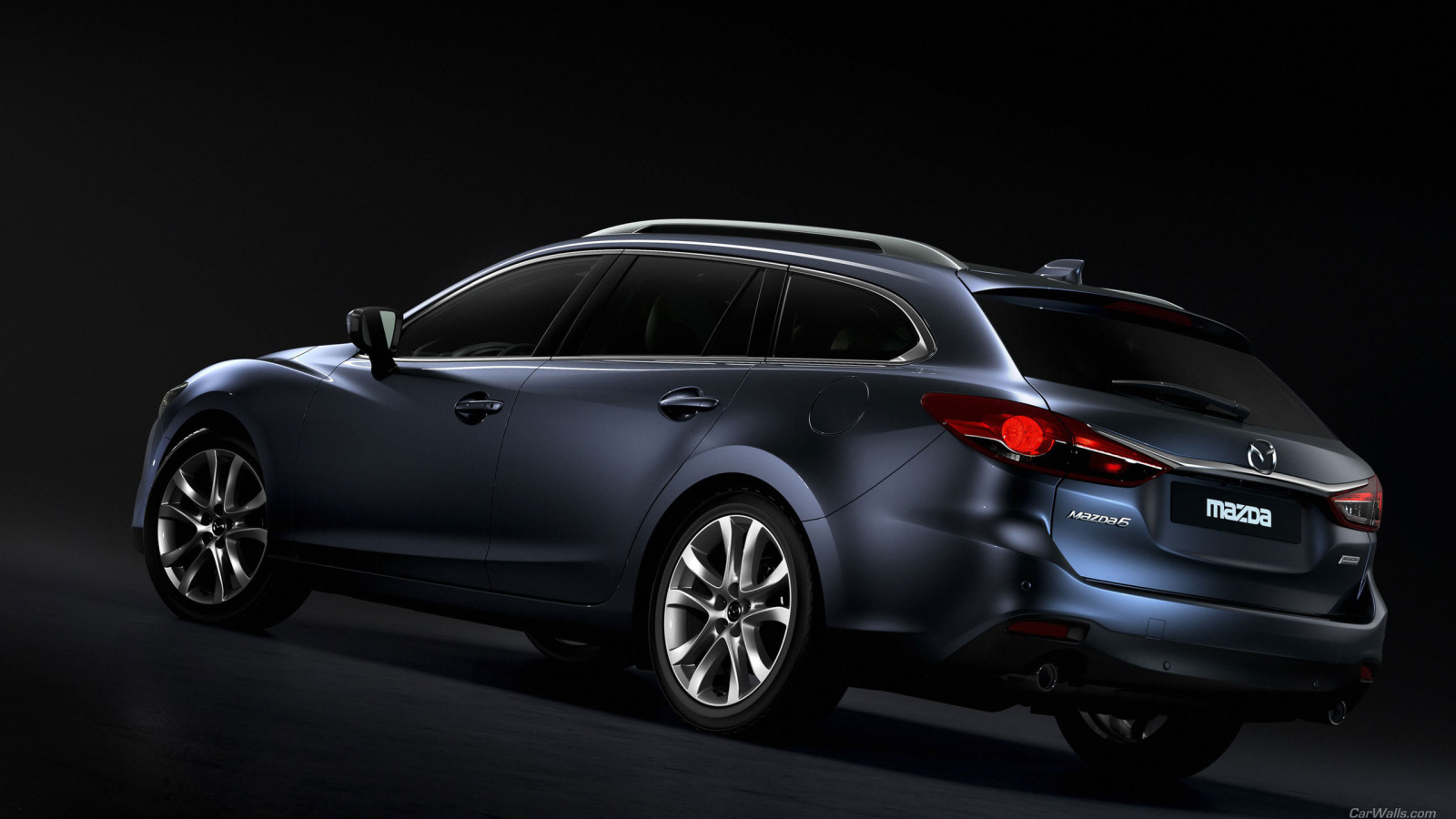 Автомобиль марки Mazda модели 6