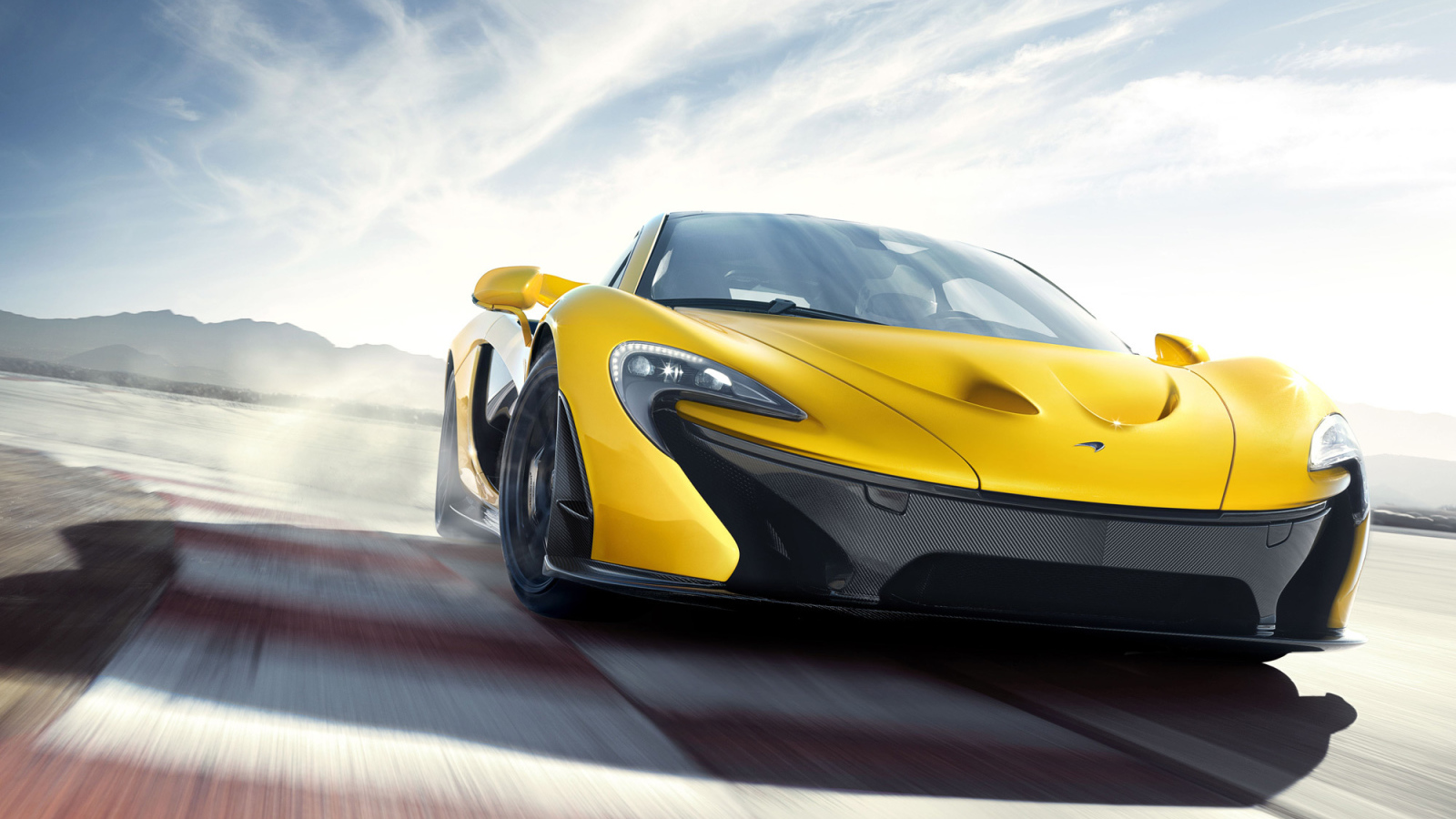 Дизайн автомобиля McLaren P1 2014