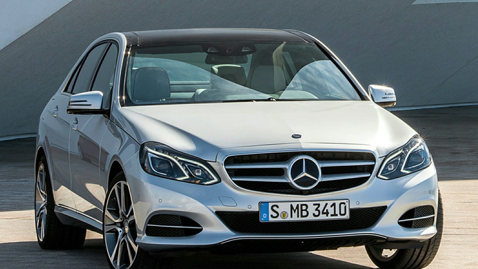 Новая машина Mercedes C-Class 2014