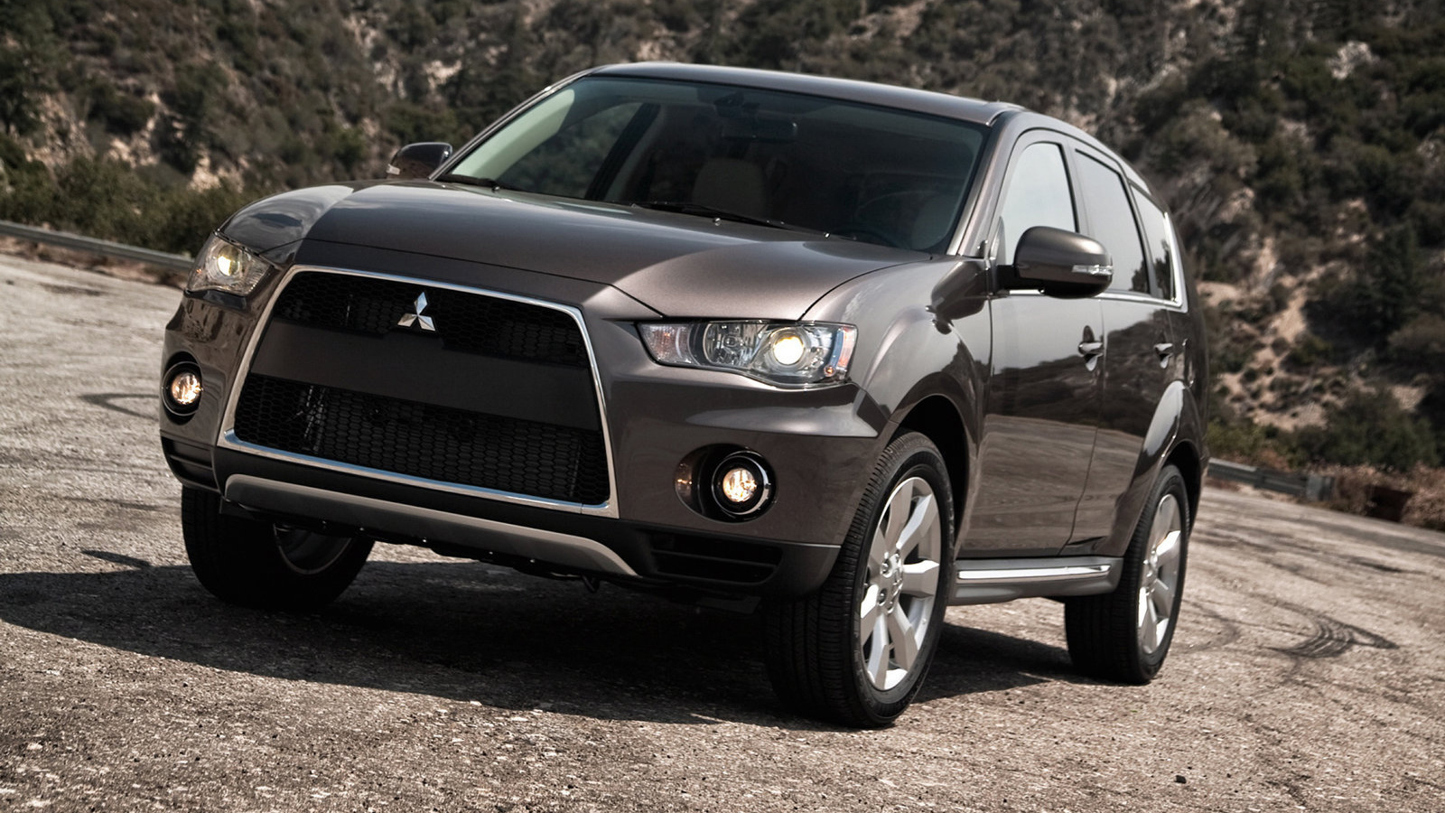 Новая машина Mitsubishi Outlander