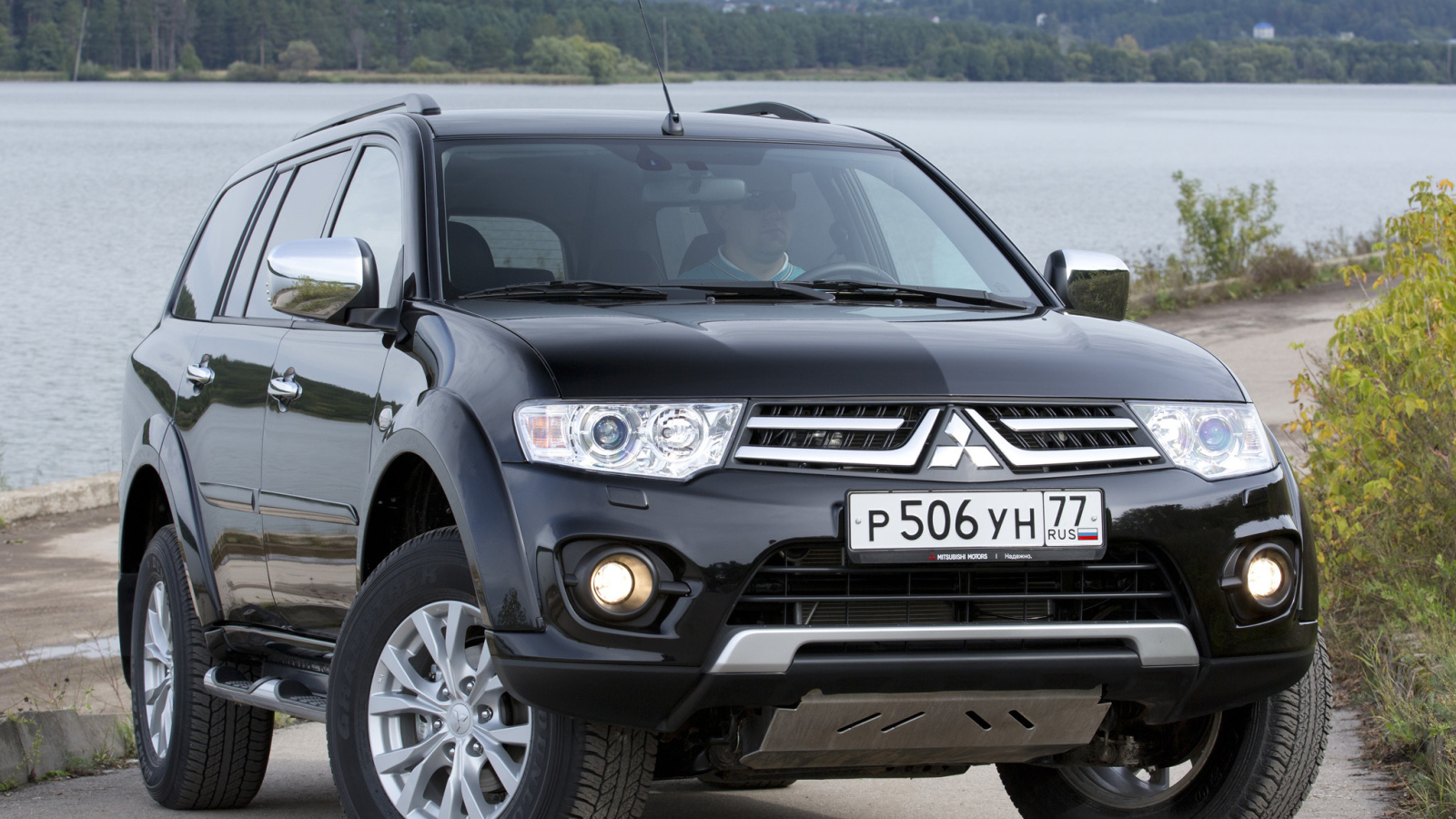 Надежный автомобиль Mitsubishi Pajero Sport