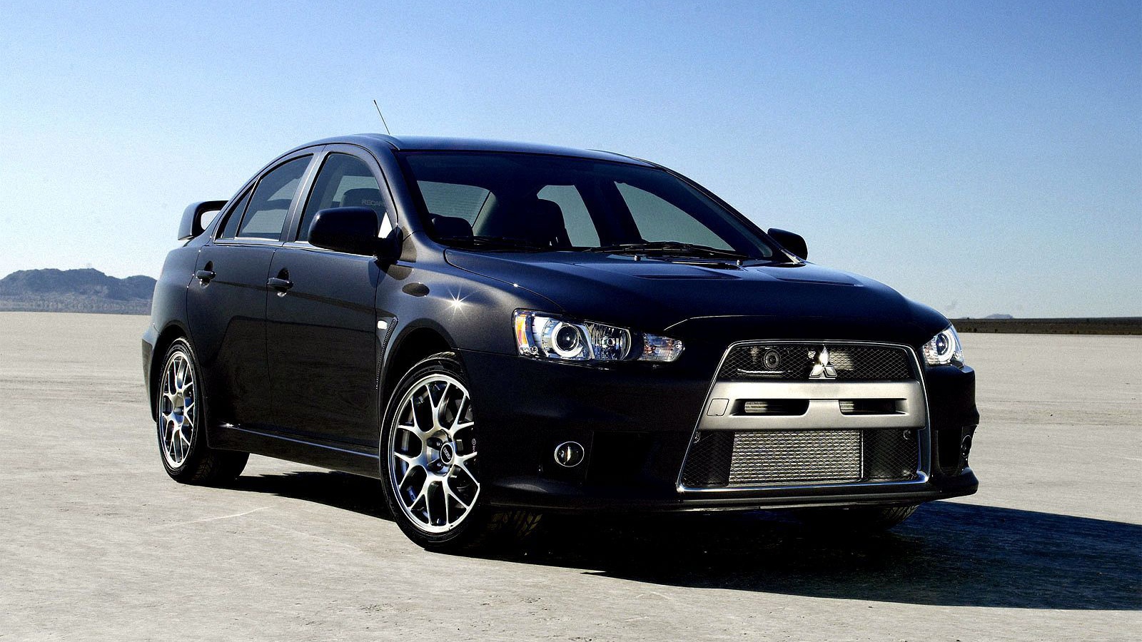 Тест драйв автомобиля Mitsubishi Lancer Evolution