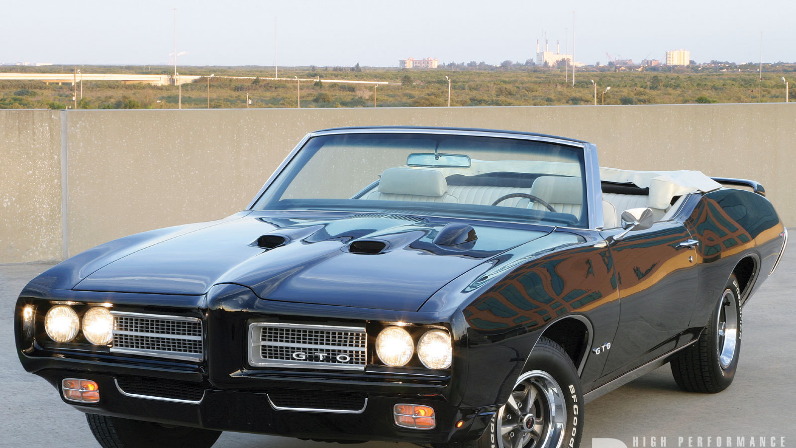 Автомобиль марки Pontiac модели GTO 1969