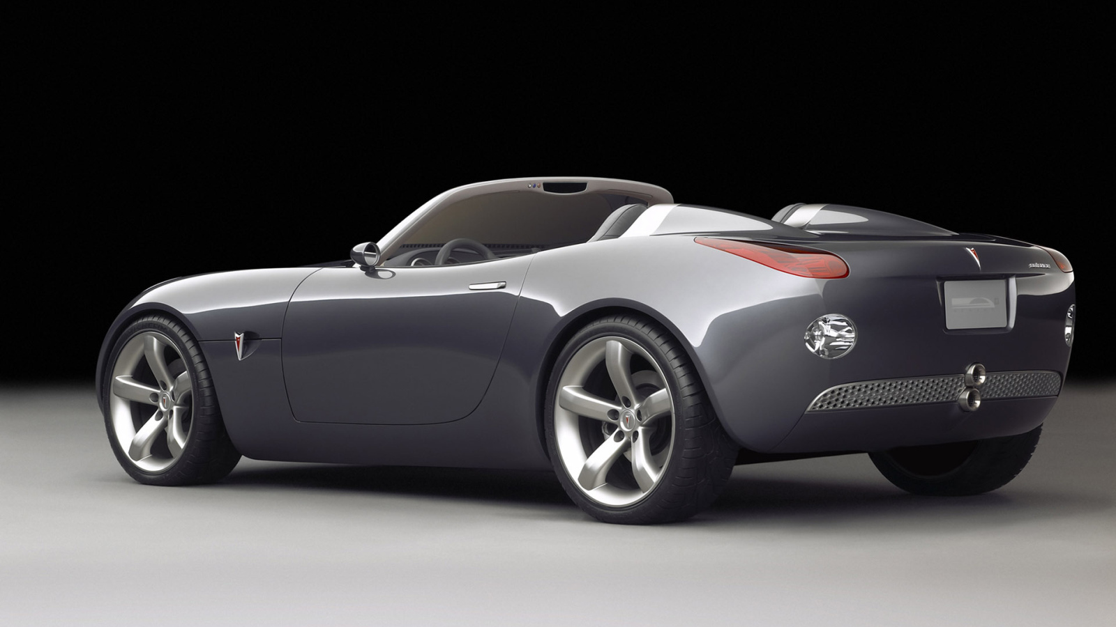 Автомобиль марки Pontiac модели Solstice