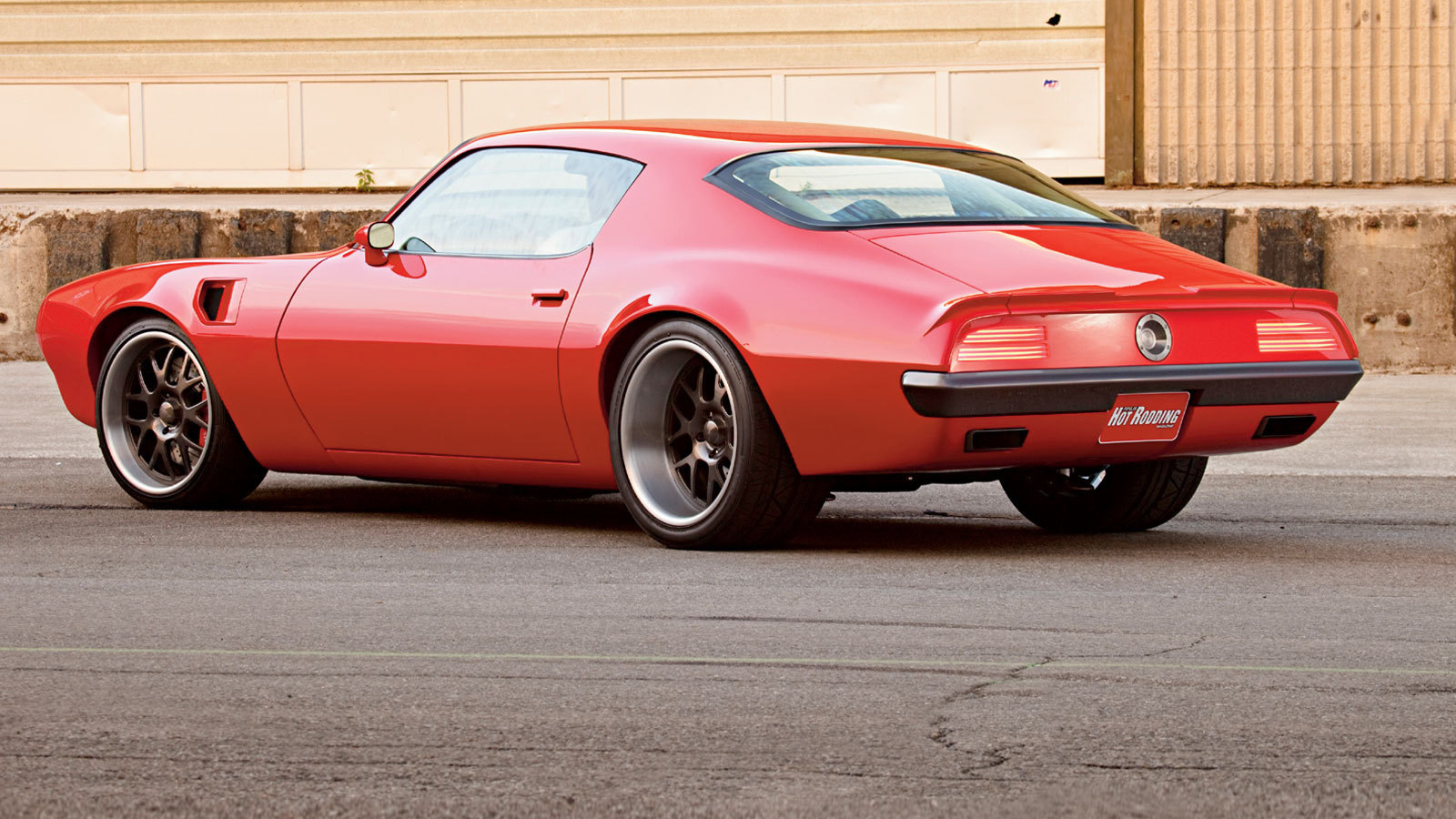 Новый автомобиль Pontiac Trans Am