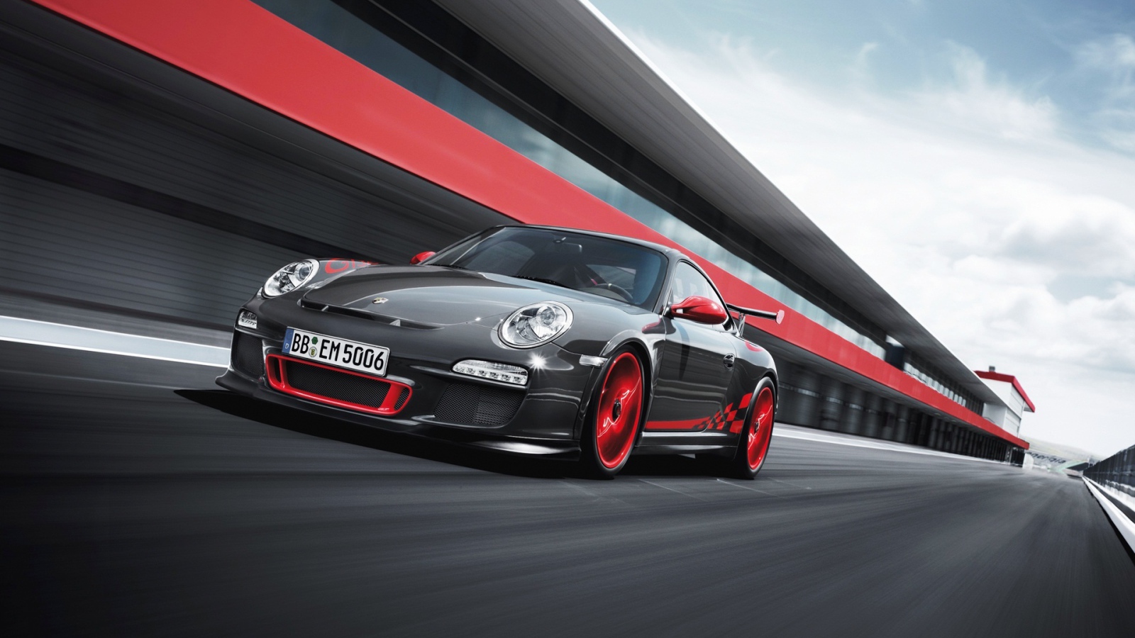 Гоночный Porsche 911 GT3 RS