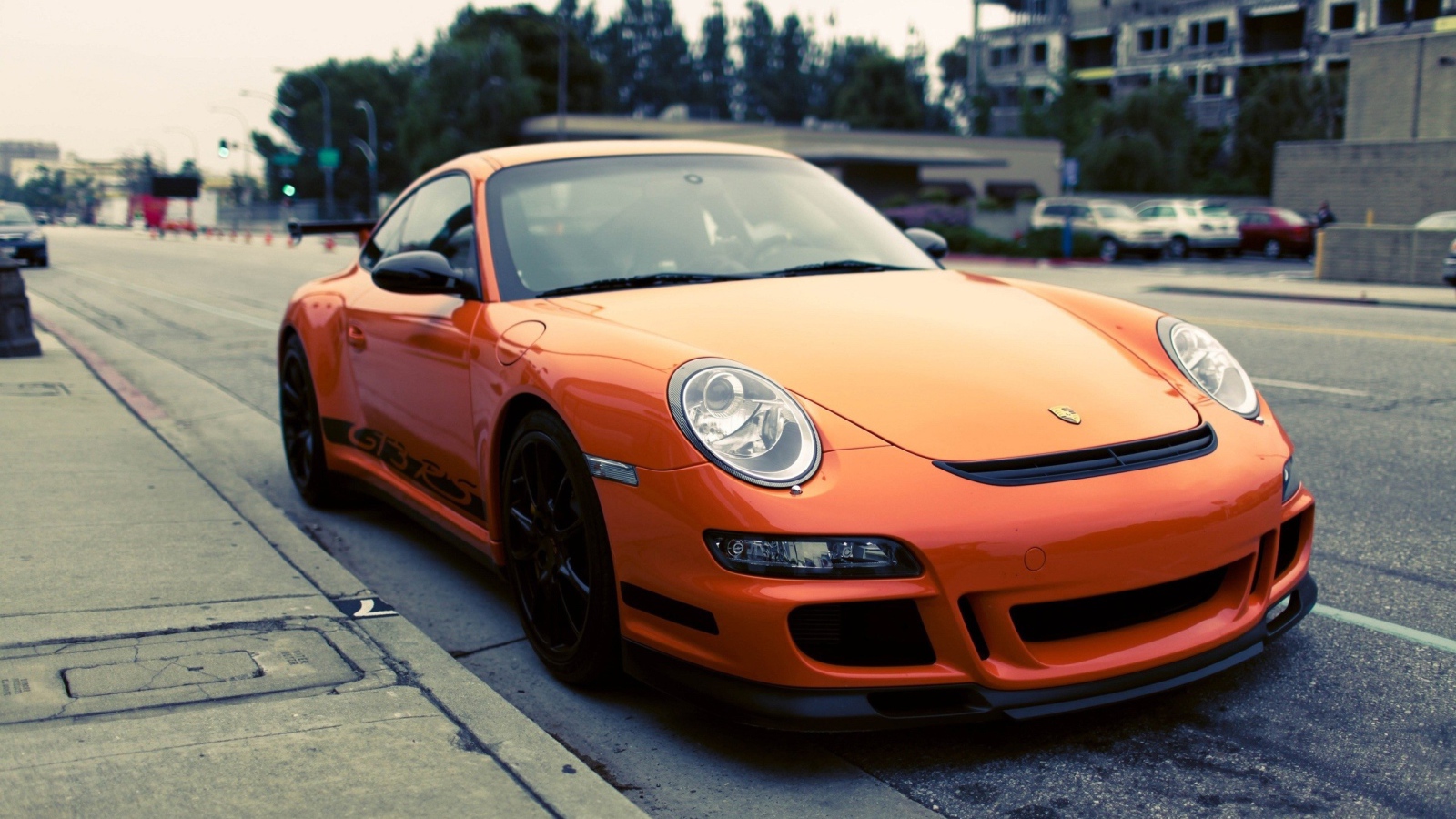 Оранжевый Porsche gt3