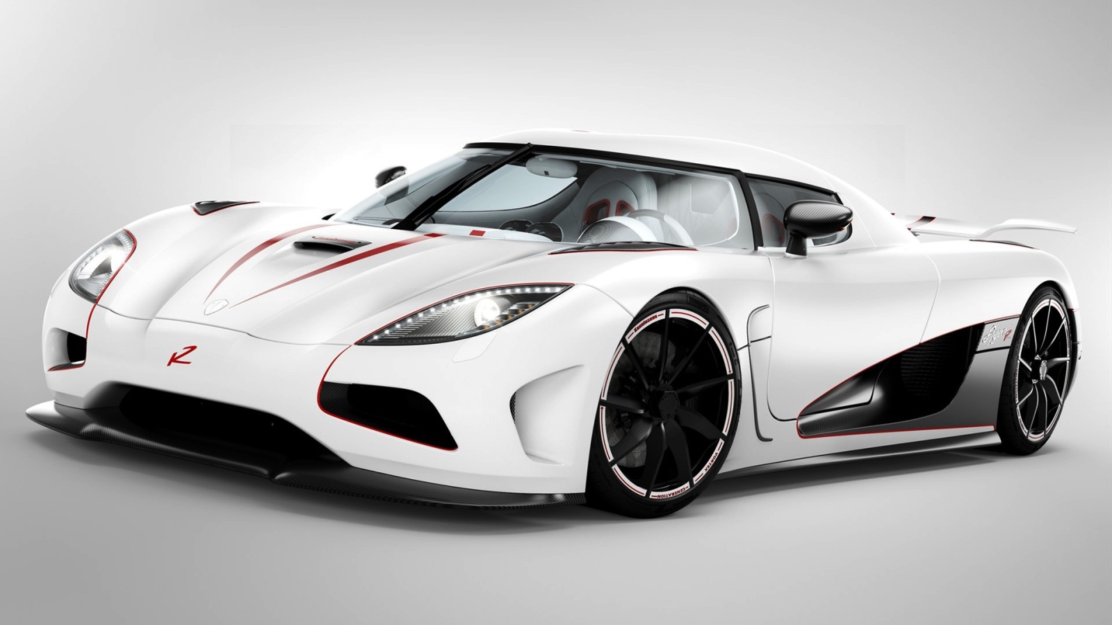 Автомобиль Koenigsegg Agera