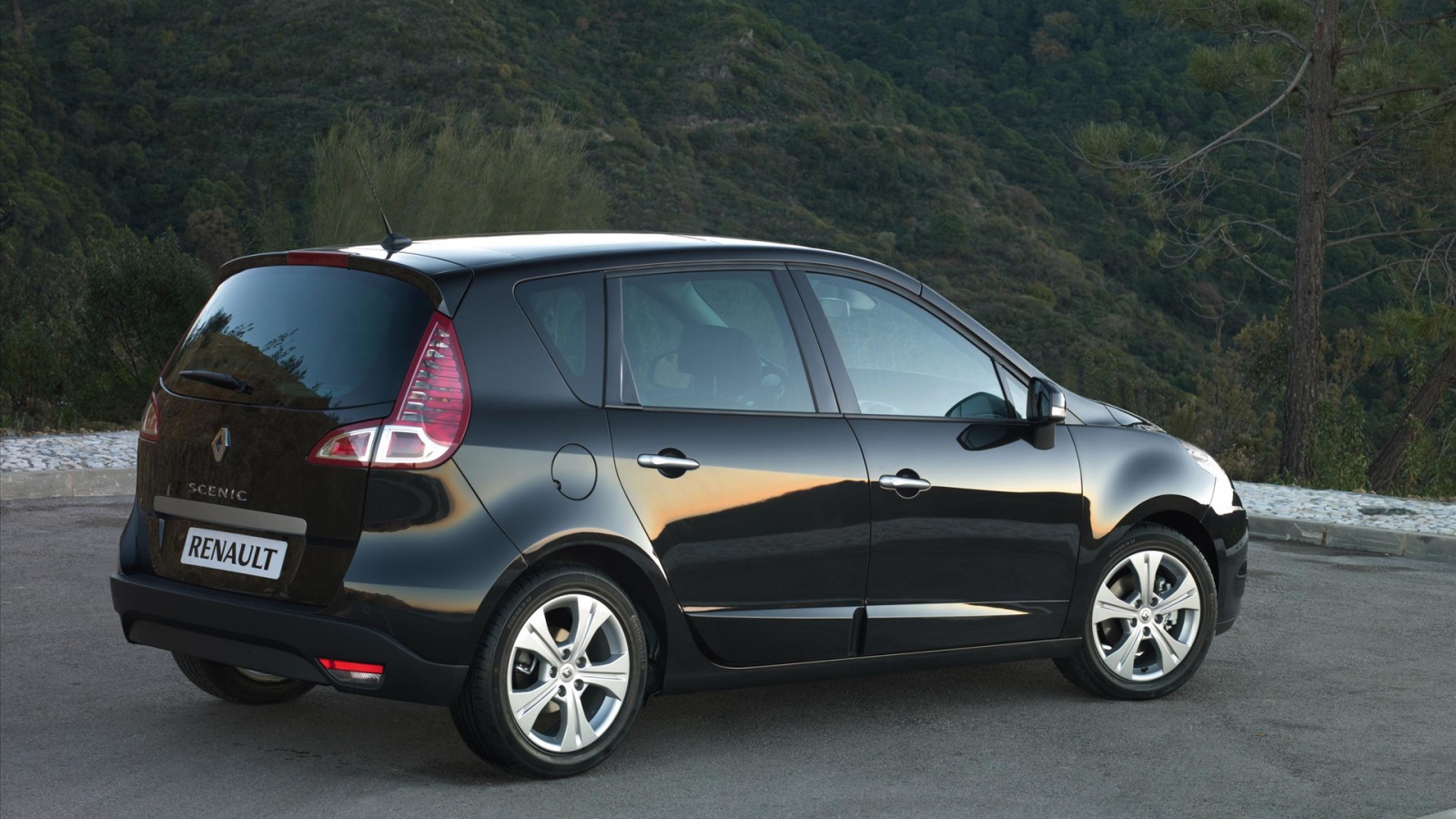 Новый автомобиль Renault Scenic