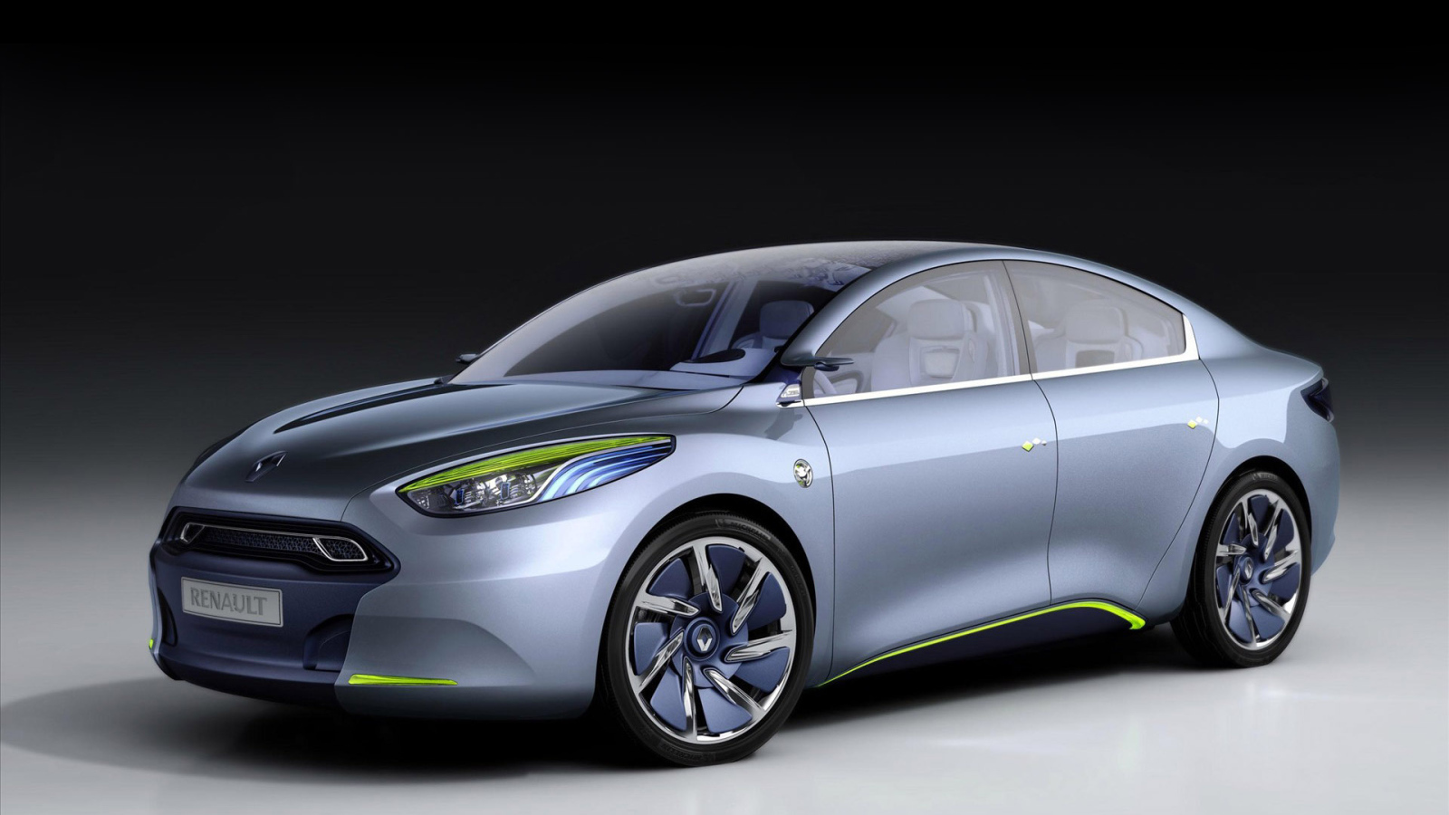 Новая машина Renault Fluence