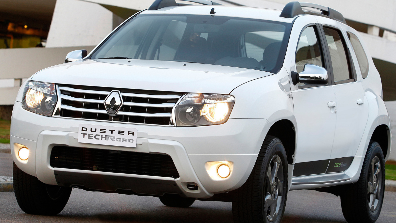 Надежная машина Renault Duster