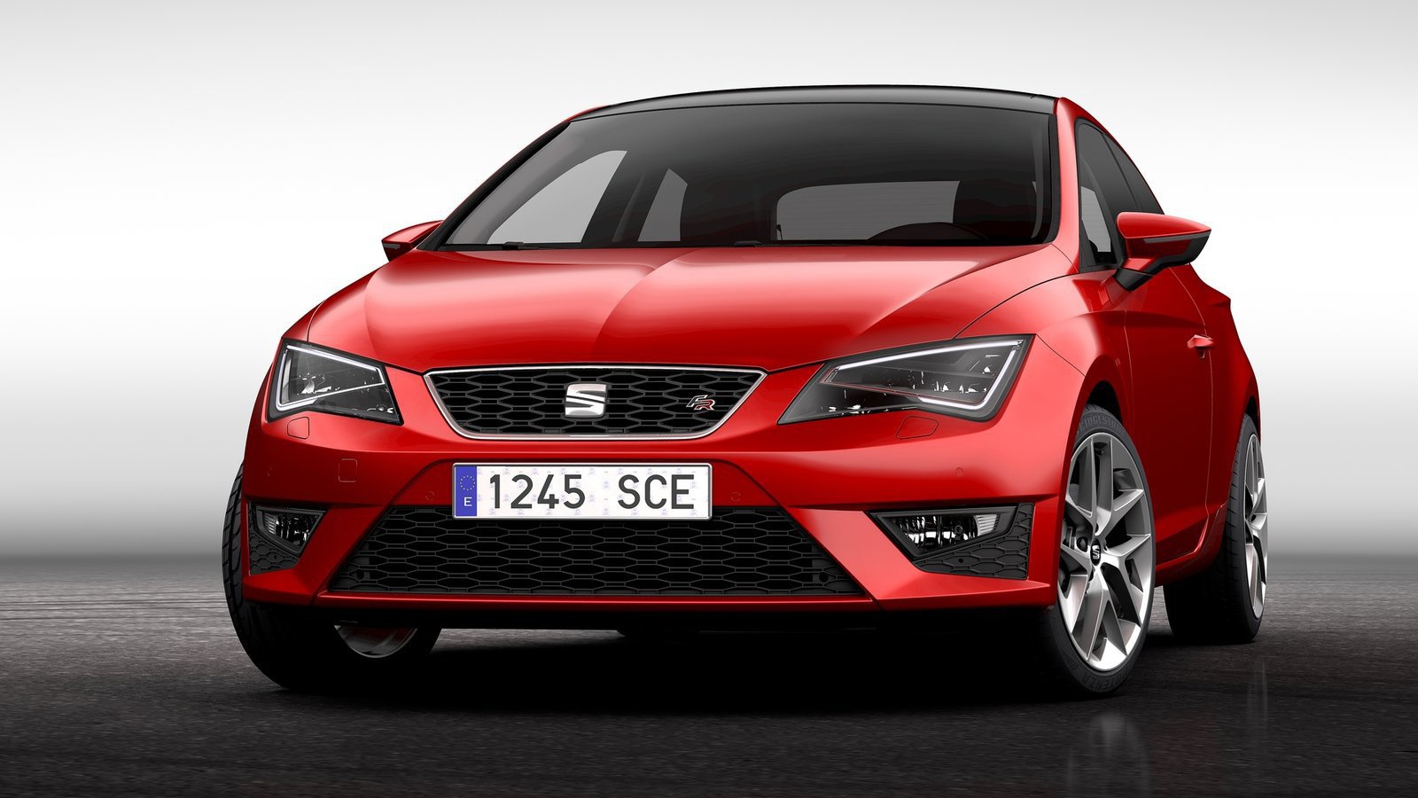 Новая машина Seat Leon 2014