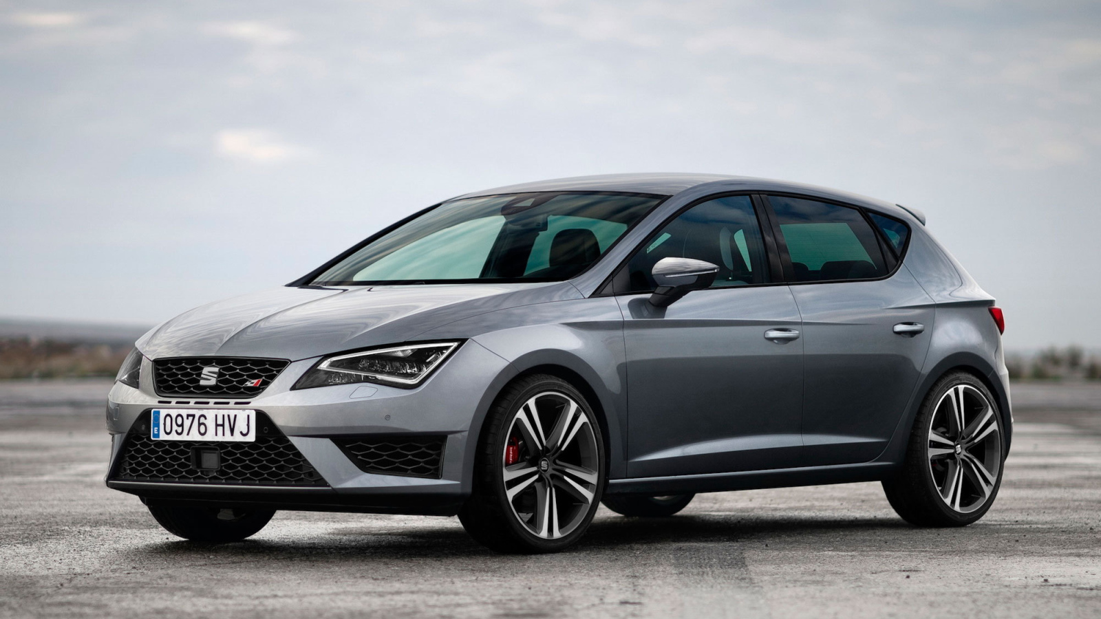 Новый автомобиль Seat Leon Cupra 2014