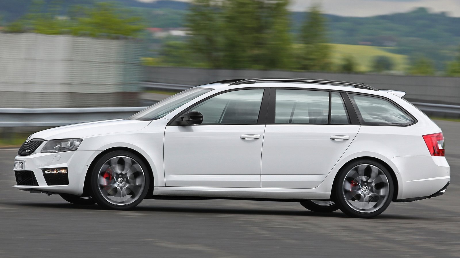 Тест драйв автомобиля Skoda Octavia 2014