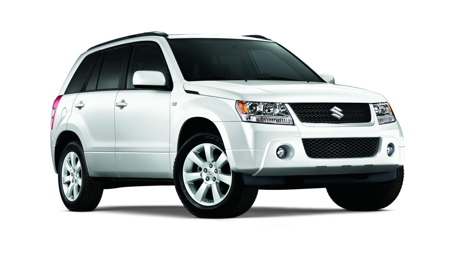  Красивый автомобиль Suzuki Grand Vitara 2014