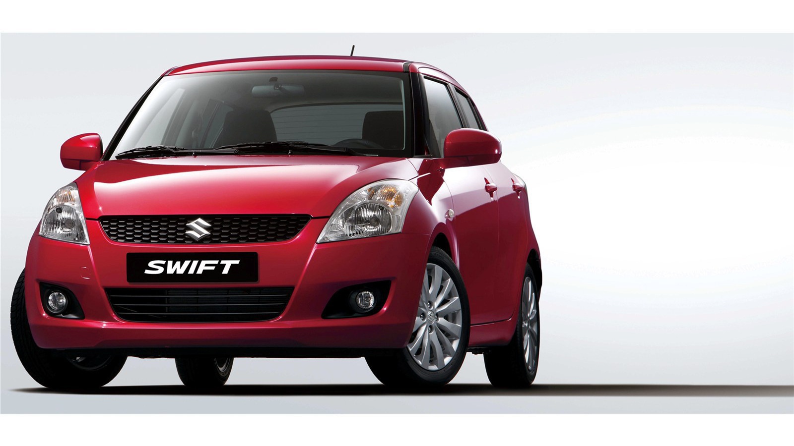 Автомобиль марки Suzuki модели Swift