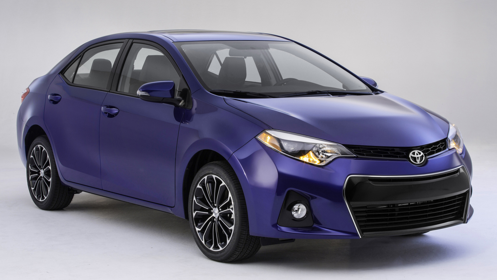 Надежный автомобиль Toyota Corolla 2014